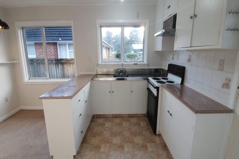 Photo of property in 28 Pauline Street, Linwood, Christchurch, 8062