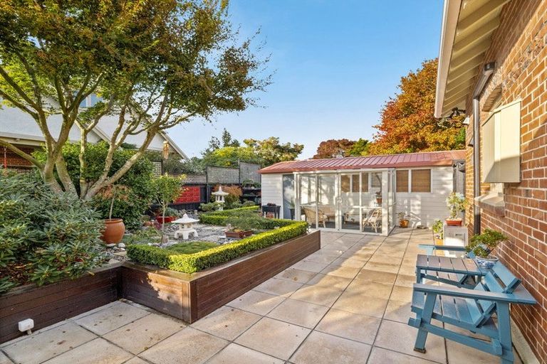 Photo of property in 241 Bay View Road, Saint Clair, Dunedin, 9012