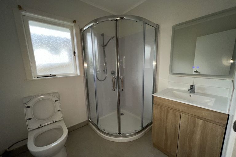 Photo of property in 37 Shoreham Street, Avondale, Auckland, 0600