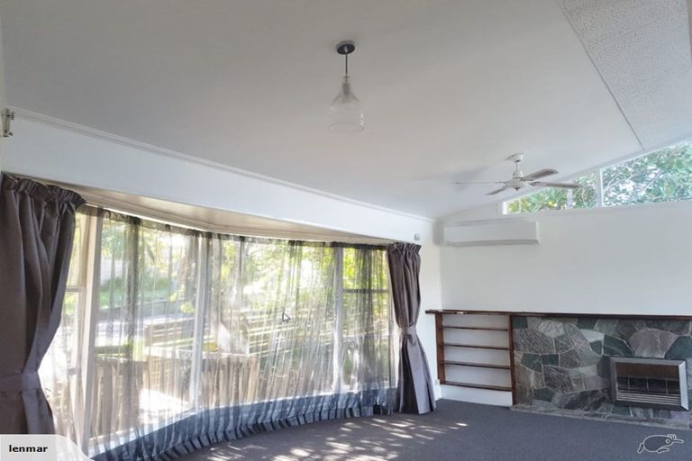 Photo of property in 51 Toroa Street, Torbay, Auckland, 0630