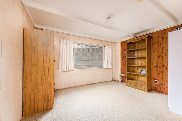 Photo of property in 47 Oreil Avenue, West Harbour, Auckland, 0618