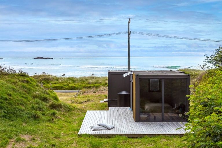 Photo of property in 1135 Mataikona Road, Mataikona, Tinui, 5889