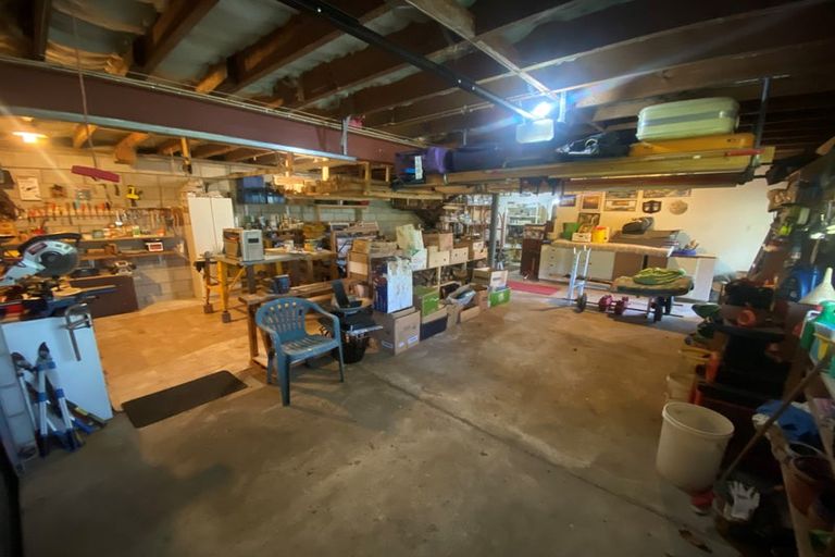 Photo of property in 15 Maungawhare Place, Otumoetai, Tauranga, 3110