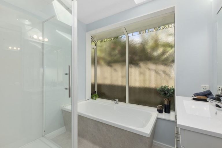 Photo of property in 2/35 Manuka Street, Stokes Valley, Lower Hutt, 5019