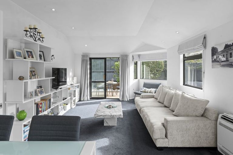 Photo of property in 6a Saint Leonards Square, Sumner, Christchurch, 8081