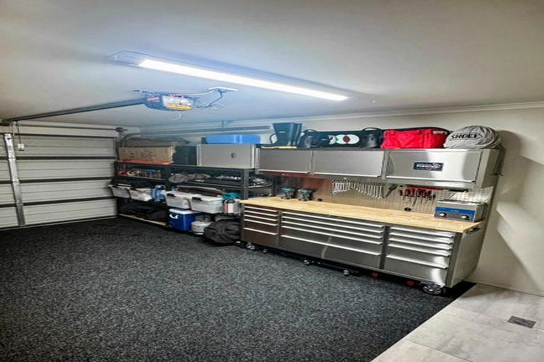 Photo of property in 12 Kerewhenua Crescent, Hobsonville, Auckland, 0616