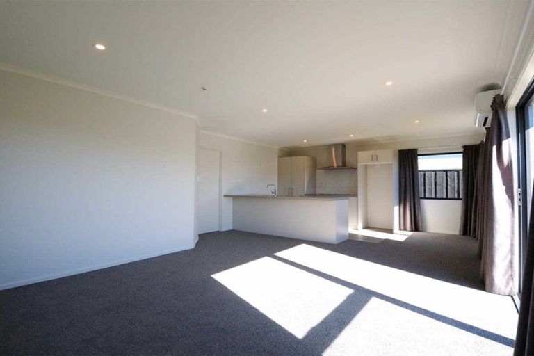 Photo of property in 19 Ragley Way, Rolleston, 7615