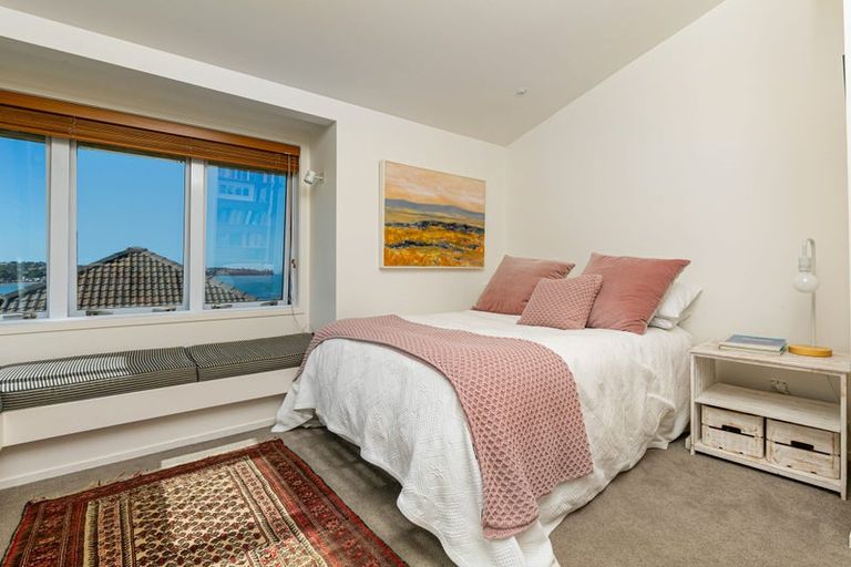 Photo of property in 47 Rothesay Bay Road, Rothesay Bay, Auckland, 0630