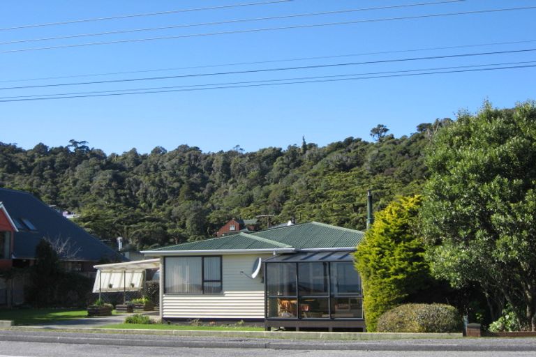 Photo of property in 185 Main South Road, Karoro, Greymouth, 7805