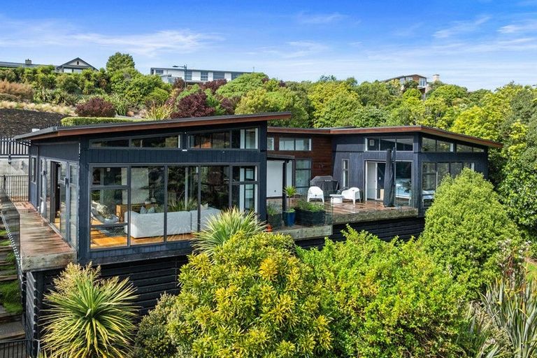 Photo of property in 1 Quarry Hill Terrace, Kennedys Bush, Christchurch, 8025