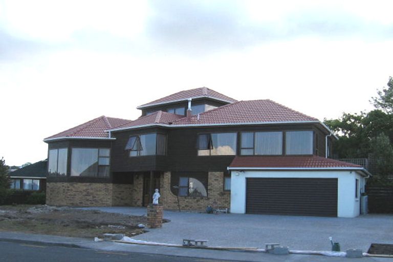 Photo of property in 163 Wiseley Road, West Harbour, Auckland, 0618