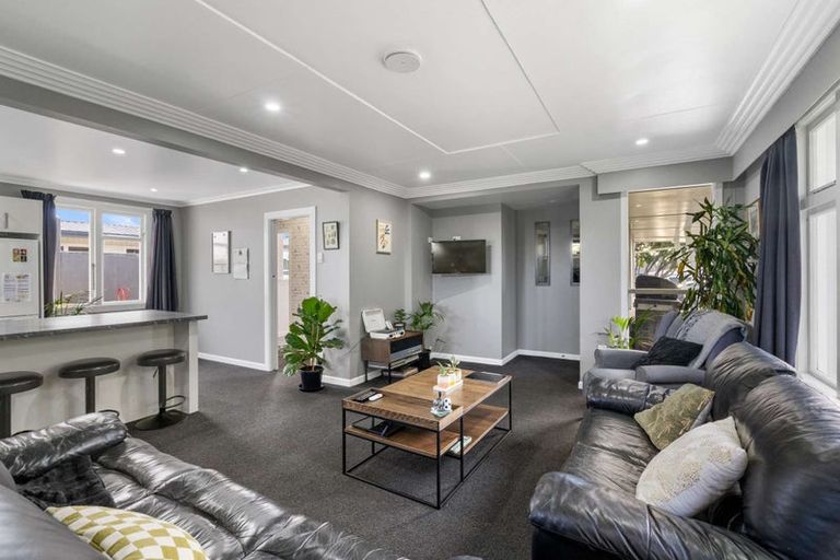 Photo of property in 65 Prospect Terrace, Newfield, Invercargill, 9812