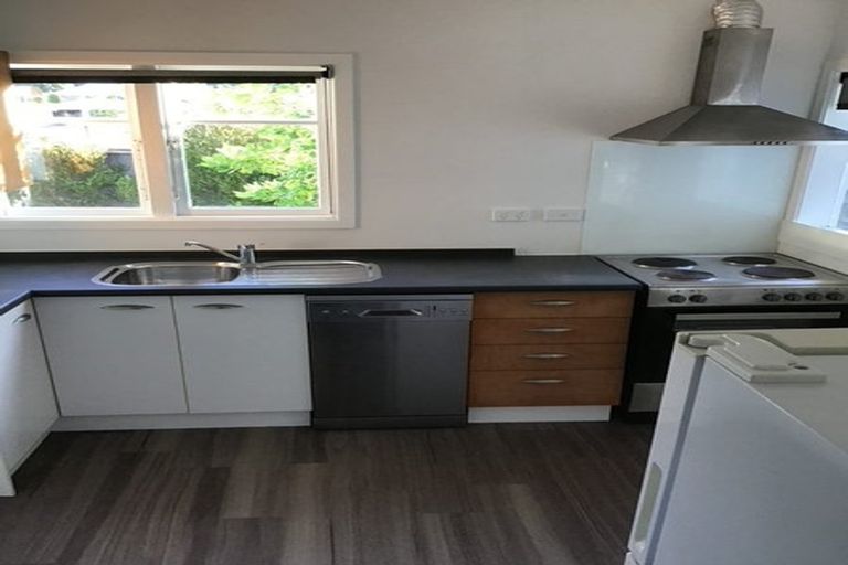 Photo of property in 109 Beachville Road, Redcliffs, Christchurch, 8081