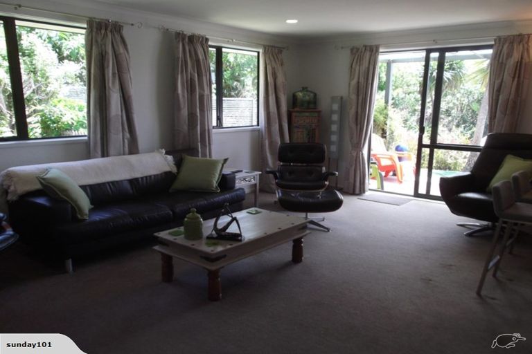 Photo of property in 32 Bateleur Close, Welcome Bay, Tauranga, 3112