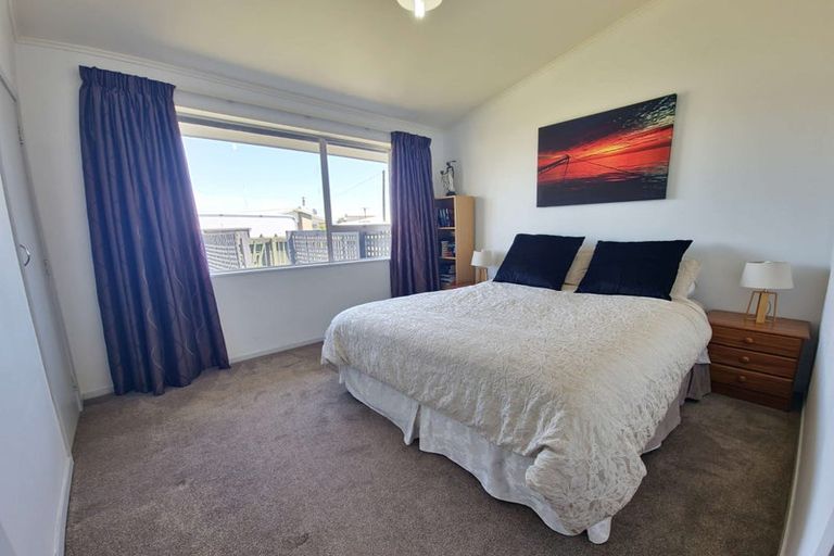 Photo of property in 2 Moana Crescent, Redwoodtown, Blenheim, 7201