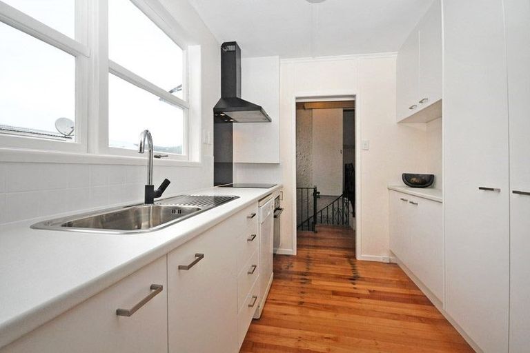 Photo of property in 19 Matama Road, Glen Eden, Auckland, 0602