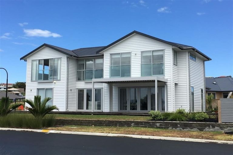 Photo of property in 2 Trevally Place, Snells Beach, 0920