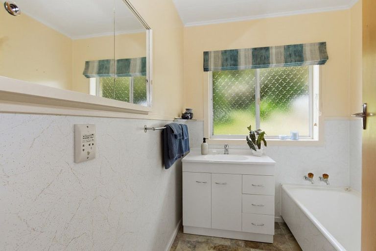 Photo of property in 8 Puriri Street, Te Aroha, 3320