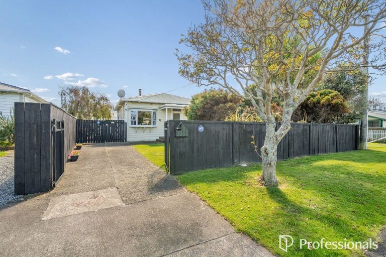 Photo of property in 11 Elizabeth Street, Moera, Lower Hutt, 5010