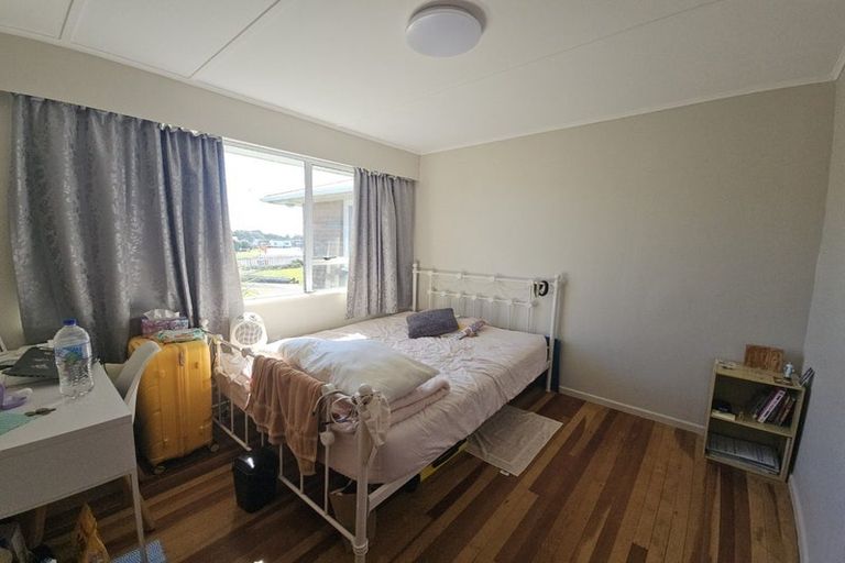 Photo of property in 25 Battiscombe Terrace, Waitara, 4320