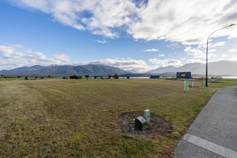 Photo of property in 73 Takitimu Avenue, Te Anau, 9600