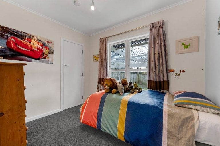 Photo of property in 6 Tagor Street, Glen Eden, Auckland, 0602