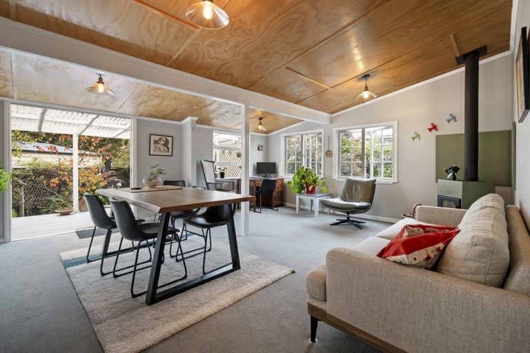 Photo of property in 89 Bridge Street, Bulls, 4818