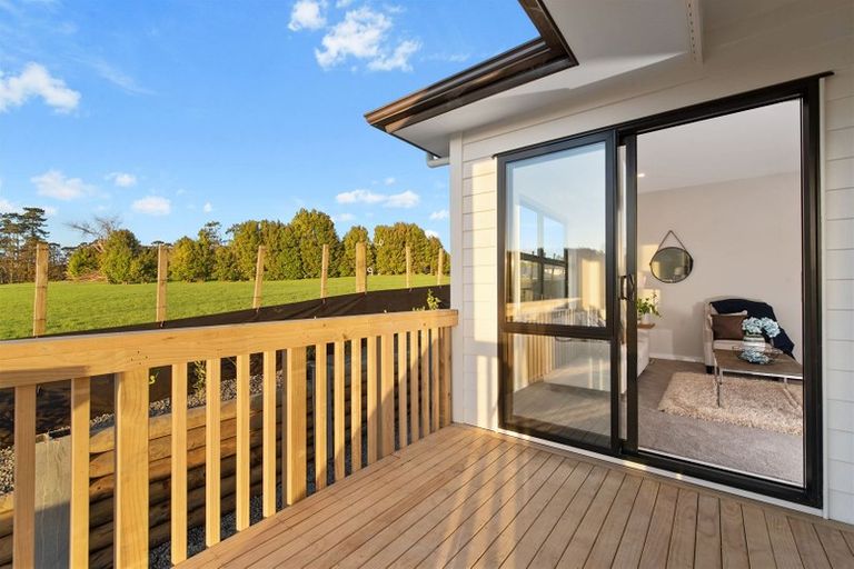 Photo of property in 9 Balthazar Road, Kumeu, 0810