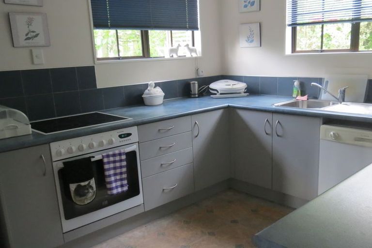 Photo of property in 9 Holland Grove, Richmond Heights, Taupo, 3330