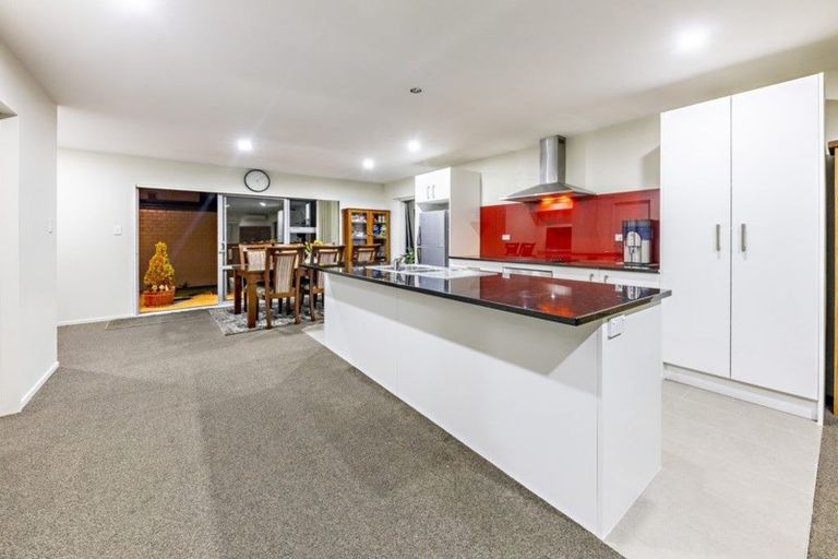 Photo of property in 65 Popokatea Drive, Takanini, 2112