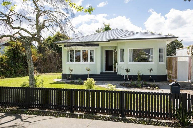 Photo of property in 120 Iranui Road, Inner Kaiti, Gisborne, 4010