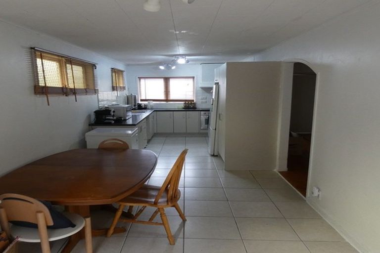 Photo of property in 39 Blease Street, New Lynn, Auckland, 0600