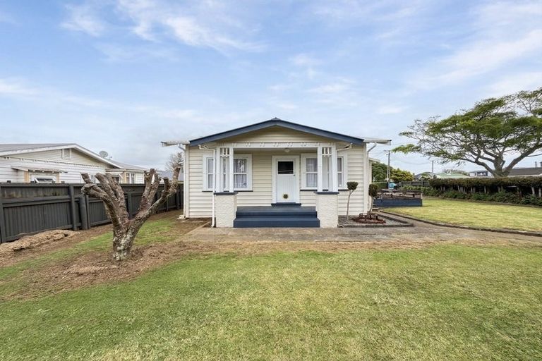 Photo of property in 33a Gloucester Road, Manurewa, Auckland, 2102