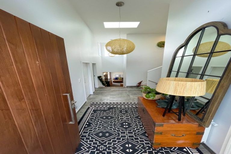 Photo of property in 129 Endeavour Drive, Whitby, Porirua, 5024