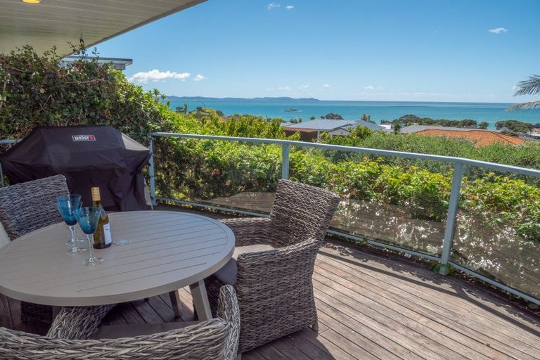 Photo of property in 4 Torsby Road, Coopers Beach, 0420