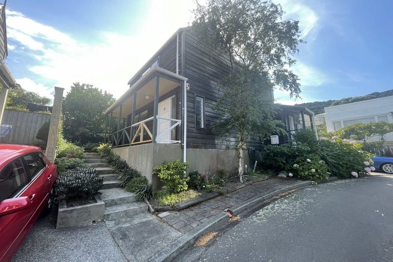 Photo of property in 4/85 Elizabeth Street, Mount Victoria, Wellington, 6011
