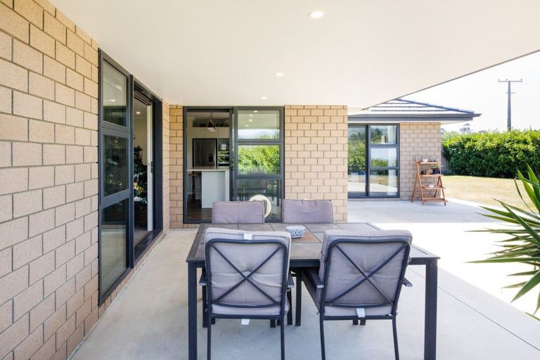 Photo of property in 2 Monarch Drive, Ashhurst, 4810