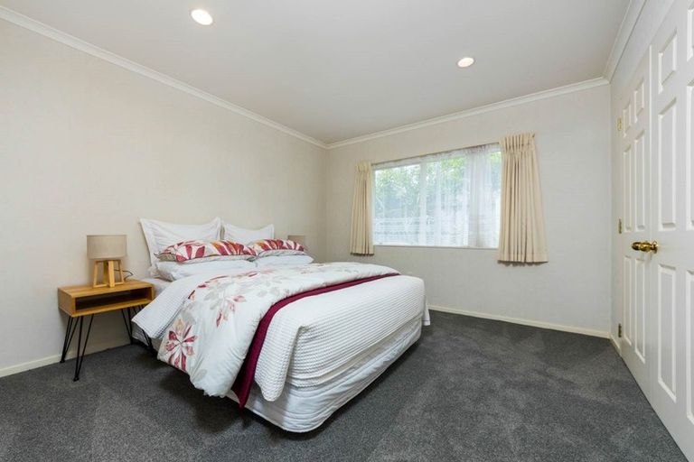 Photo of property in 20 Keswick Close, Northpark, Auckland, 2013