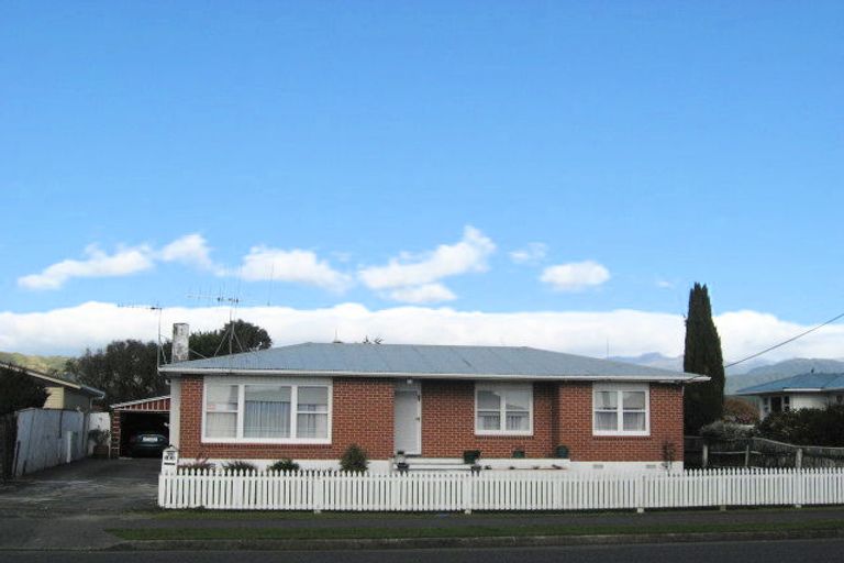 Photo of property in 164 Bartholomew Road, Levin, 5510