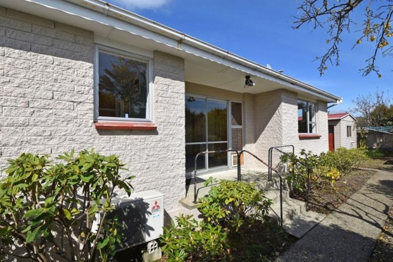 Photo of property in 14 Hamilton Street, Strathern, Invercargill, 9812