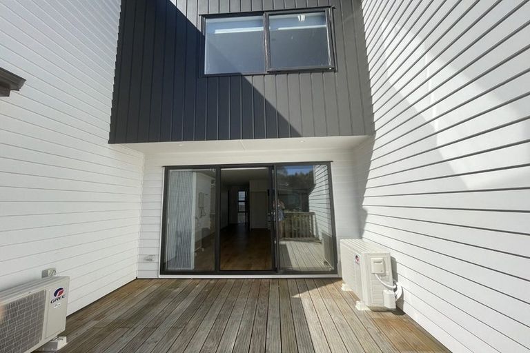 Photo of property in 59b Cedar Heights Avenue, Massey, Auckland, 0614