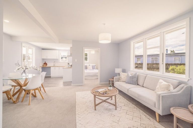 Photo of property in 11 Holton Road, Amberley, 7481