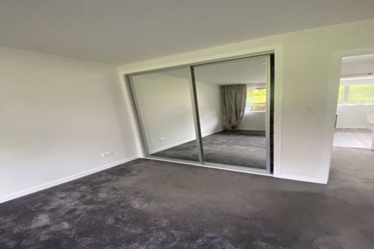 Photo of property in 19 Zande Terrace, Tawa, Wellington, 5028