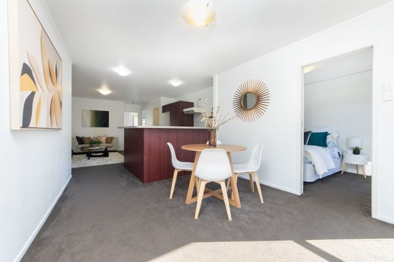Photo of property in The Haven, 12/120 Beach Haven Road, Beach Haven, Auckland, 0626