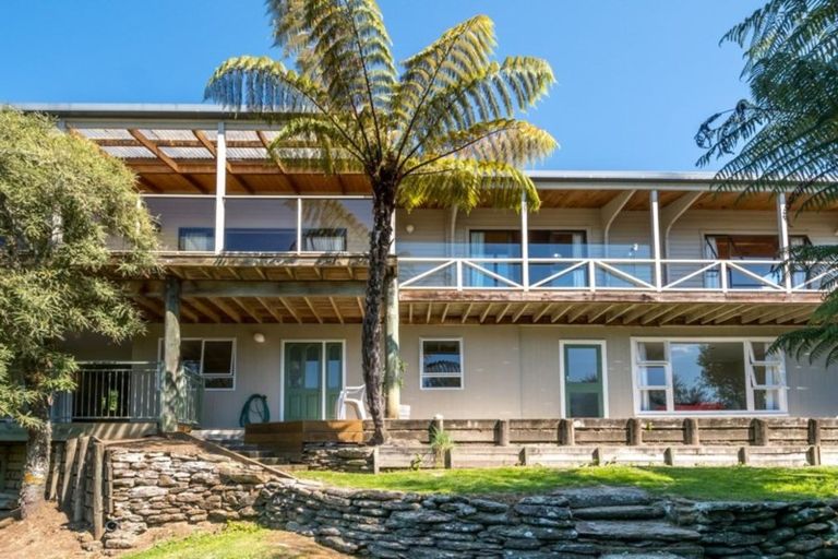 Photo of property in 39 Tirimoana Terrace, Anakiwa, Picton, 7281