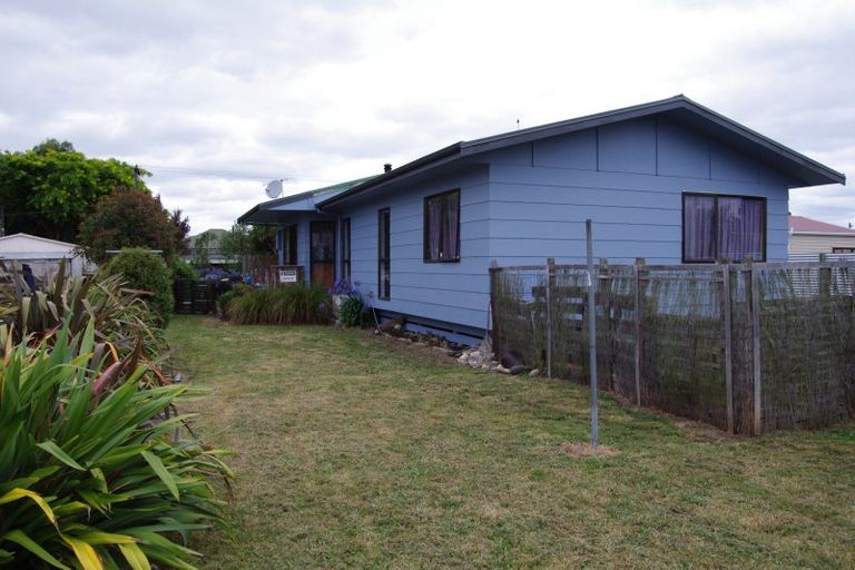 Photo of property in 29 Charles Street, Takapau, 4203