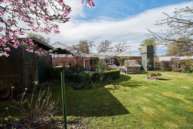 Photo of property in 57 Main North Road, Geraldine, 7930