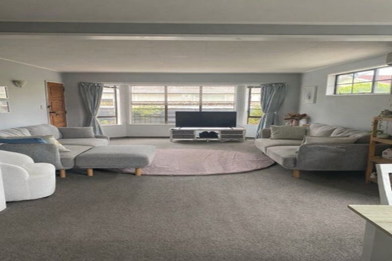 Photo of property in 2/37 Middle Road, Havelock North, 4130