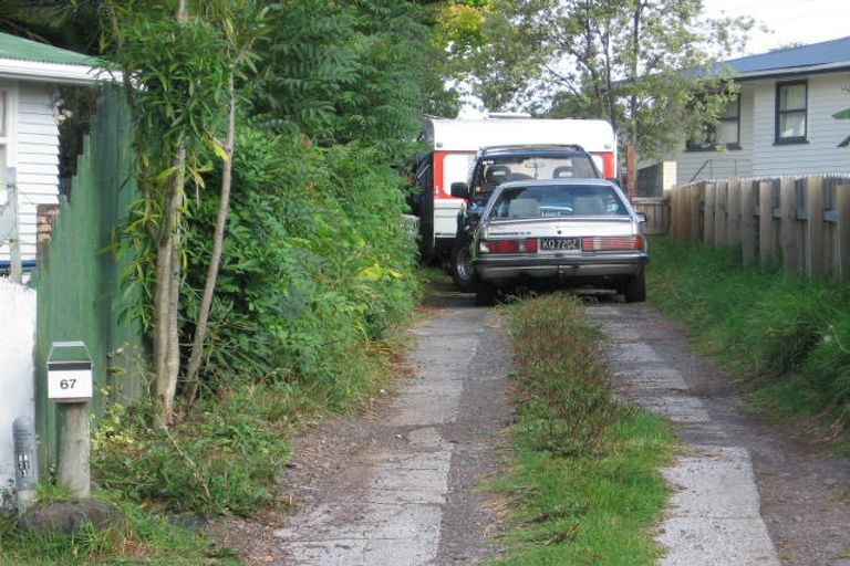 Photo of property in 67 Glen Marine Parade, Glendene, Auckland, 0602