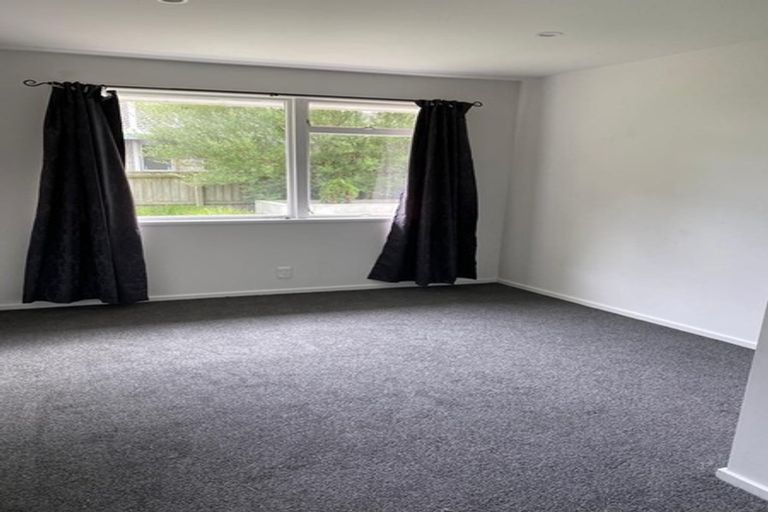 Photo of property in 2a Curzon Place, Parklands, Christchurch, 8083